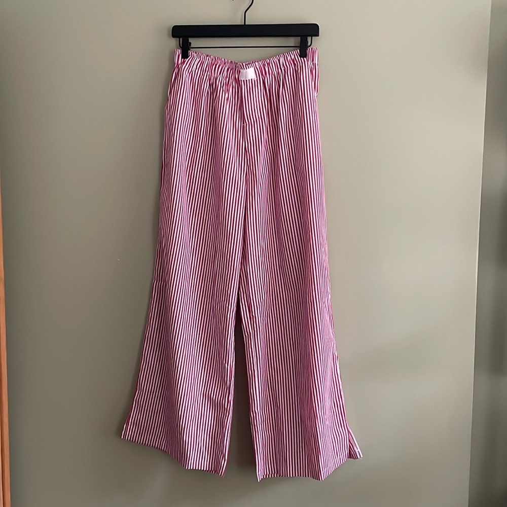 Red stripe boxer pants